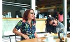 Mengintip Pose Kulineran Angie Ang di Bali hingga Belgia