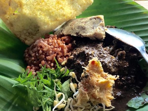 Mumpung Libur, Yuk, Sarapan Pecel Ndeso yang Sedap Sehat!