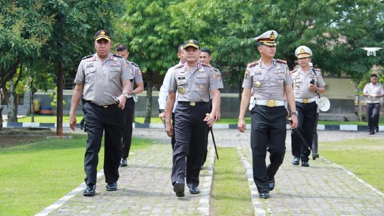 Pusdik Lantas Harus Jadi Pusat Menempa Budaya Profesional Polri Pusdik Lantas Harus Jadi Pusat Menempa Budaya Profesional Polri