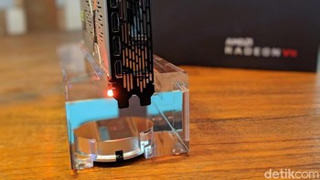 Untuk pembuatan konten, GPU ini 36% lebih cepat ketimbang Vega 64. Foto: Adi Fida Rahman/detikINET