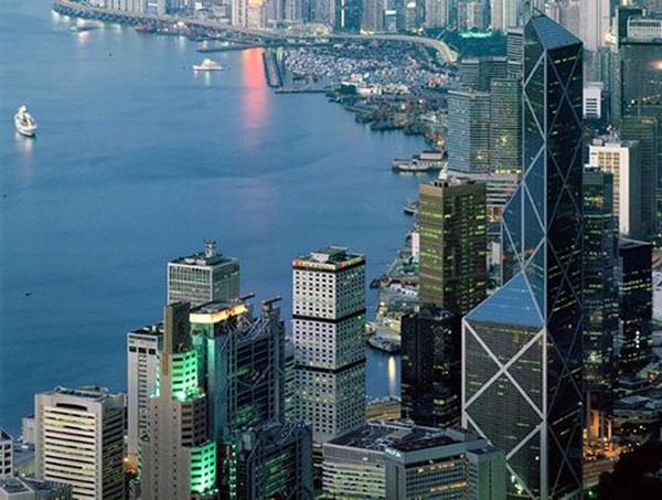 Hong Kong masuk peringkat kesembilan. Dengan populasi 7,4 juta jiwa, turis yang datang per tahunnya jauh lebih banyak sebesar 27,9 juta (Istimewa/jmhdezhdez.com) Hong Kong masuk peringkat kesembilan. Dengan populasi 7,4 juta jiwa, turis yang datang per tahunnya jauh lebih banyak sebesar 27,9 juta (Istimewa/jmhdezhdez.com)