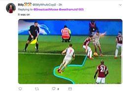Liverpool Diserang Meme, Soal Gol Offside dan Peluang Juara