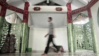 Keunikan arsitektur musala ini pun terlihat dari bentuknya yang tak seperti musala atau masjid pada umumnya yang memiliki bentuk segi empat. Musala ini memiliki bentuk segi delapan.