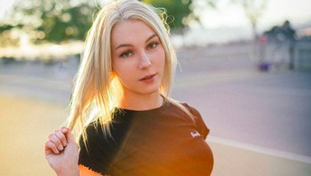 Saking jengkelnya, Lisa pun memberikan tanggapan lewat Twitter. Sungguh mengherankan banyak orang yang masih demikian rasis, tulisnya. Foto: Instagram