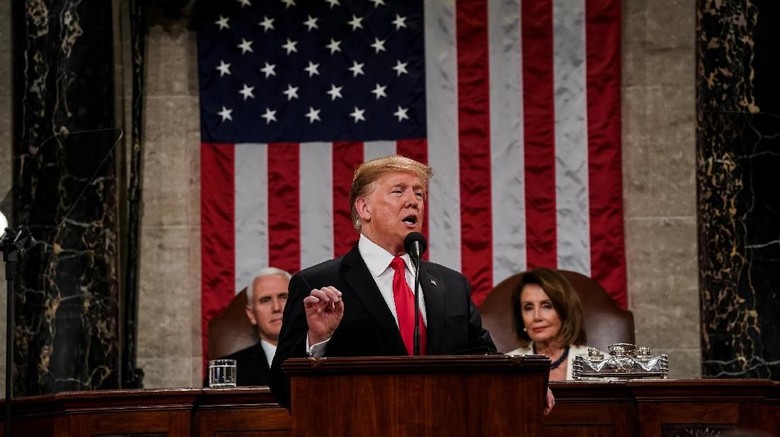 Sempat Ancam Hancurkan Iran, Trump Kini Siap Berunding