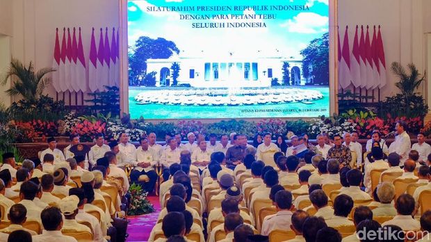 Undang Petani Tebu ke Istana, Jokowi Janji Naikkan Harga Pembelian Gula