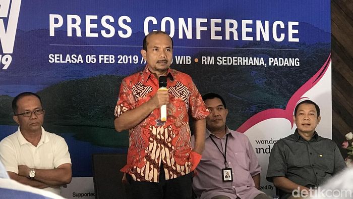 Mandeh Run 2019 dihelat 3 Maret. (Jeka Kampai/detikSport) Mandeh Run 2019 dihelat 3 Maret. (Jeka Kampai/detikSport)