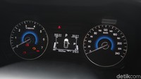 Speedometer Glory 580. Harga terjangkau tak membuat DFSK lupa memberikan fitur-fitur dalam Glory 580.  Foto: Lamhot Aritonang