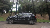 Namun sayangnya meski berbekal mesin turbo, mobil terasa kurang bertenaga. Pada jalanan yang membutuhkan kecepatan menengah, transmisi D terasa lamban dan menahan embusan turbo di mobil, jadi kurang responsif. Padahal pedal gas sudah diinjak cukup dalam.  Foto: Lamhot Aritonang