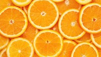  Kalau ingin bepergian jauh, sebaiknya hindari buah-buahan seperti jeruk, grapefruit, nanas, dan tomat. Buah tersebut mengandung asam berlebih yang bisa mengiritasi kantung kemih sehingga bikin kebelet buang air kecil. Foto: Istimewa