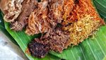 Sarapan Kenyang dan Puas dengan Nasi Krawu Berlauk Komplet