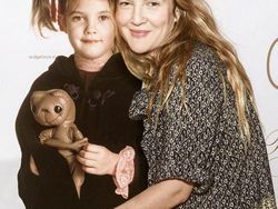 Photoshop Satukan Artis dan Masa Mudanya dalam Satu Frame