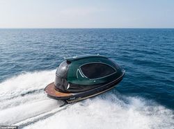 Penampakan Kapal Kapsul Futuristik Seharga Rp 3,5 Miliar