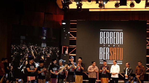 Didukung Alumni SMA Pangudi Luhur, Jokowi Dapat Sapu 'Bersihkan' Koruptor