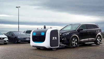 Foto: Robot Parkir Valet Canggih di Bandara Inggris