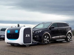 Canggih! Bandara Ini Pakai Robot Buat Parkirkan Mobil