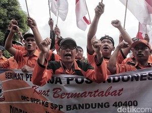 Mengadu ke Jokowi, Pak Pos: Selama Ini Kami Tertindas!