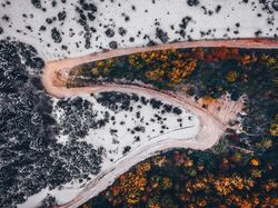 Potret dari Udara Keindahan Kota Asal Drakula di Timur Eropa