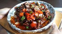 Sulaiman: Di Sini Ada Jing Jiang Rou Si yang Halal dan Autentik dari Xi'an