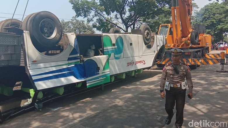 750+ Bus Hantu Kramat Djati HD