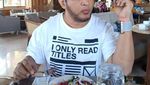 Tambah Macho Begini Gaya Makan Presenter Jeremy Teti yang Doyan Buah