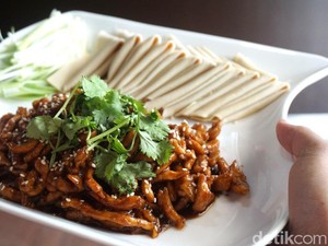 Sulaiman: Di Sini Ada Jing Jiang Rou Si yang Halal dan Autentik dari Xian