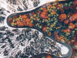 Potret dari Udara Keindahan Kota Asal Drakula di Timur Eropa