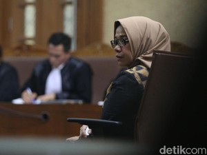 Tok! Eni Saragih Divonis 6 Tahun Bui dan Denda Rp 200 Juta