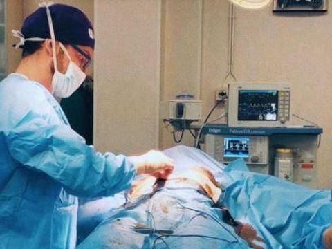 Tak Lulus SMA, Dokter Gadungan Ini Lakukan Operasi Plastik Berkali-kali