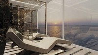 Selain menikmati fitur-fitur mewah, Anda dapat mengagumi pemandangan laut yang selalu berubah dari jendela yang tinggi. Jarak langit-langit dan beranda pribadi suite ini pun dijamin lega (Regent Seven Seas Cruises/CNN Travel)