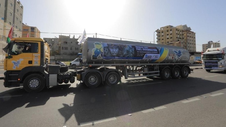 ACT Kirimkan 100.000 Liter BBM Bantu Ribuan Pasien RS di Gaza ACT Kirimkan 100.000 Liter BBM Bantu Ribuan Pasien RS di Gaza