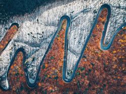 Potret dari Udara Keindahan Kota Asal Drakula di Timur Eropa