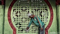 Dinding musala dibangun dengan gaya arsitektur oriental.