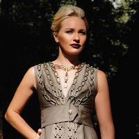 Unggahan wanita berusia 36 tahun yang tanpa busana itu pun membuat banyak pengikutnya terkejut. Tak sedikit dari mereka juga memuji kecantikan dan keseksian yang dimilikinya. Foto: Instagram @svetlana1kulakova