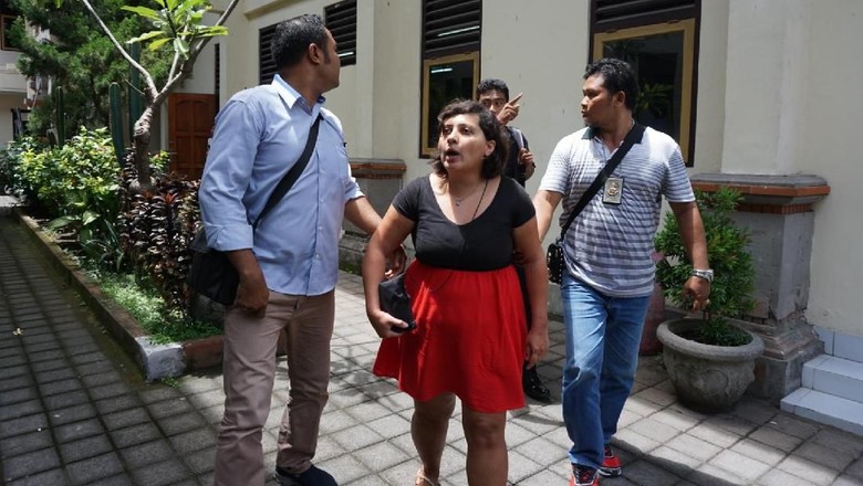 Geger Taqaddas di Bali, Tak Sekadar Tampar Petugas Imigrasi Geger Taqaddas di Bali, Tak Sekadar Tampar Petugas Imigrasi