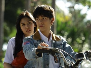 Dilan 1991 Pertahankan Romantisme Era 90an atau Ada yang Baru?