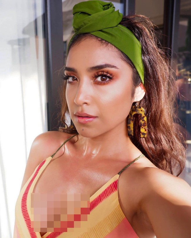 Setelah 15 bulan berada di Irak, Dulce Tejeda dikirim pulang ke Amerika Serikat. Dia kemudian menjalani profesi mekanik. Pengalaman menjadi montir didapatnya saat bertugas sebagai tentara. (Foto: Instagram @dulcecandy)