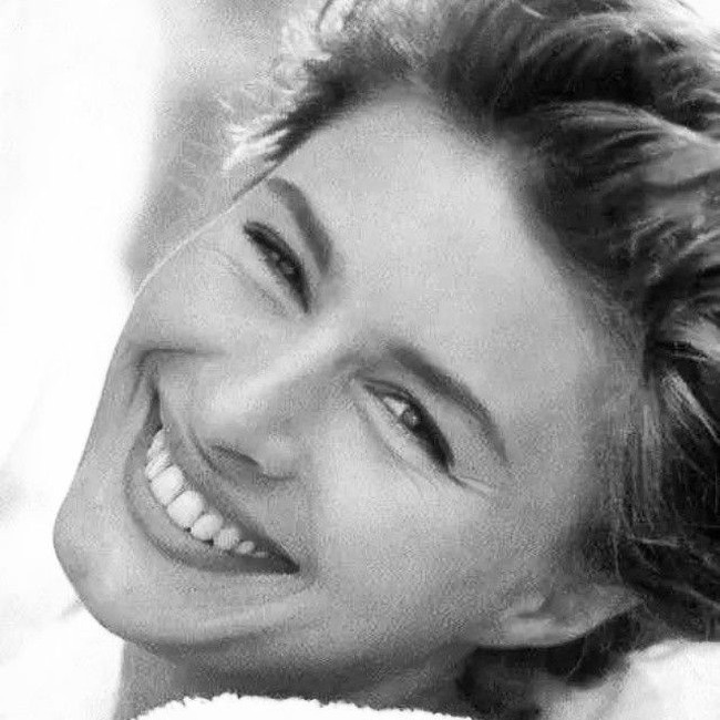 Tak diketahui nasib ketiga anaknya. Namun, Nastasia berharap dapat menjadi pribadi yang lebih baik demi anak-anaknya. Ia berusaha bangkit lagi dan membangun kehidupan yang lebih layak. Foto: Instagram