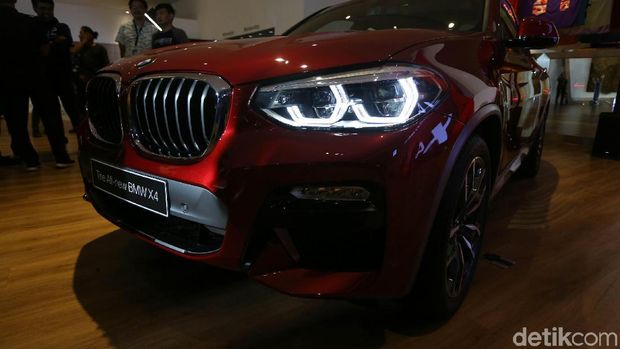 Lampu depan BMW X2