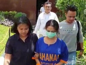 Pengacara Bantah Vanessa Angel Hamil Atau Punya Anak