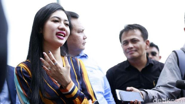 Klarifikasi Della Perez yang Sebut Vanesha Prescilla Sombong