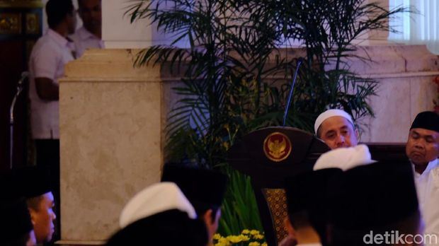 Undang Kiai dan Habaib se-Jadetabek, Jokowi Tak Pidato di Mimbar