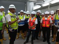 Ketua OJK dan Bos Perbankan Jajal MRT Jakarta