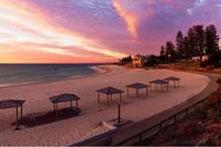 Di Australia Ada Danau Pink yang Bisa Berubah Warna, Penasaran?