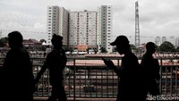 Meski begitu, masih ada beberapa warga yang menilai pengaturan pejalan kaki untuk menyusahkan mereka.