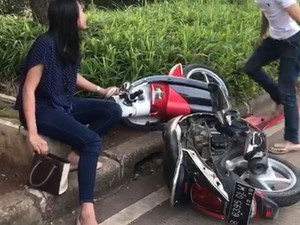 Tingkah Biker Pas Ditilang, Rusak Motor Hingga Ada yang Kesurupan