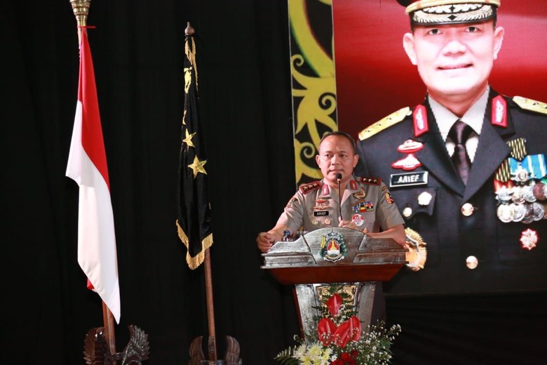 Lemdiklat Polri Bersiap Lahirkan Polisi Modern di Era Demokrasi Lemdiklat Polri Bersiap Lahirkan Polisi Modern di Era Demokrasi
