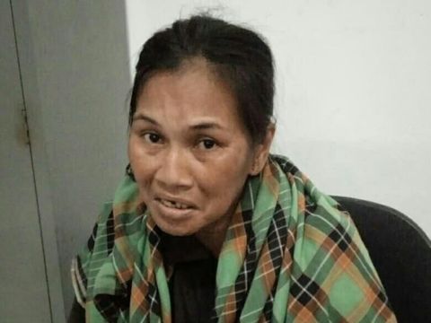 Dewi mengaku sehari dapat Rp 500 ribu.