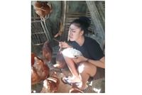 Makan Super Irit ala Netizen, Nasi Plus Lauk untuk Dicium Saja!