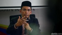 TGB hadir dalam pembicara diskusi bertema Fitnah dan Hoax Seputar Agama di Media Center TKN Jokowi-Maruf Amin di Jakarta, Kamis (7/2/2019).